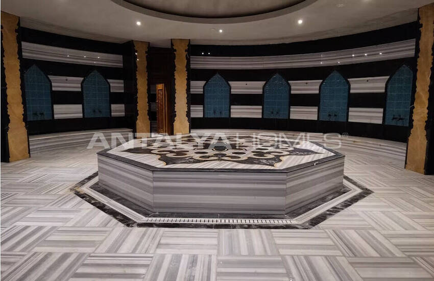 Недвижимость в комплексе с частным выходом на пляж в Анталии Кунду 10