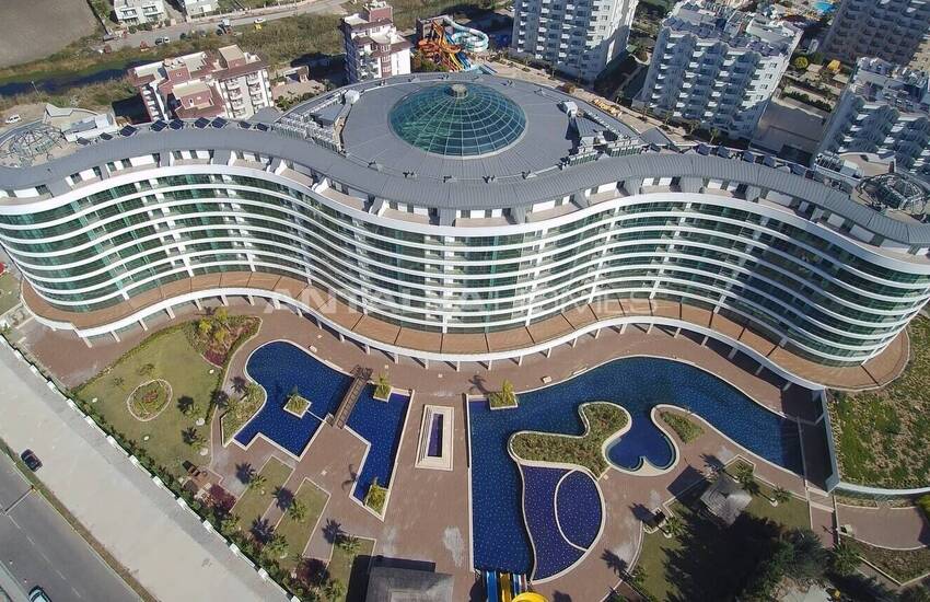 Property in a Complex with Private Beach Access in Antalya Kundu 2