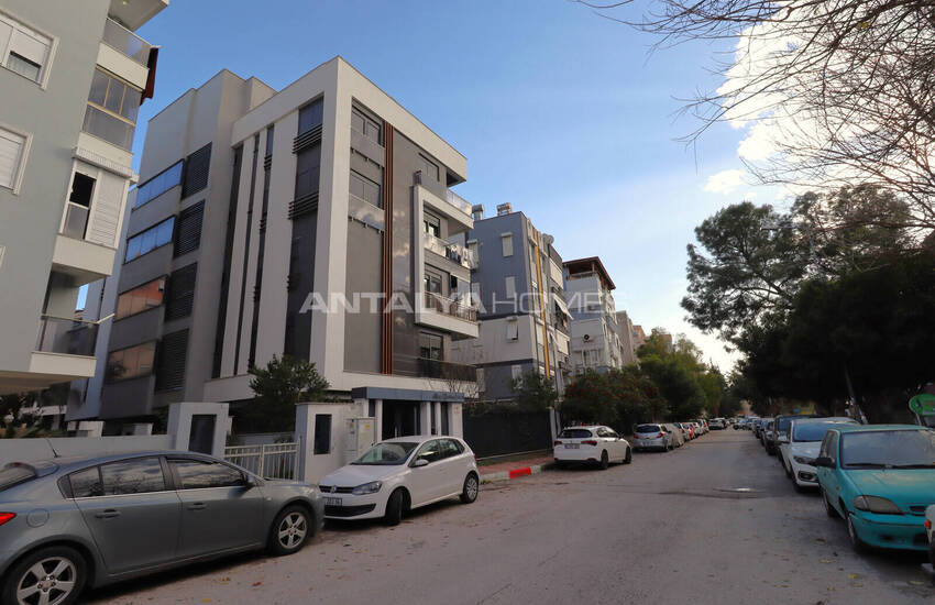 شقة بالقرب من البحر والمطار في منطقة مراد باشا بأنطاليا 2