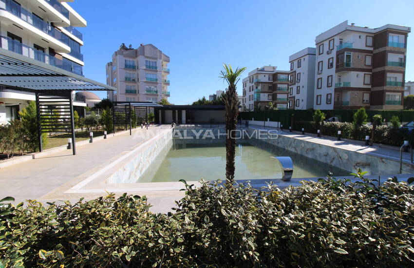 1 and 2-bedroom Flats in a Complex with Pool in Antalya Lara 4