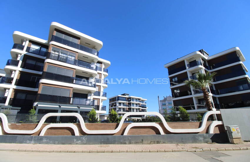 1 and 2-bedroom Flats in a Complex with Pool in Antalya Lara 2