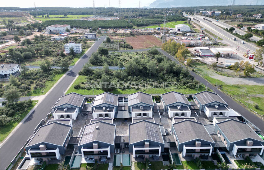 Woning Met 4 Slaapkamers, Zwembad En Tuin In Döşemealtı Antalya 4