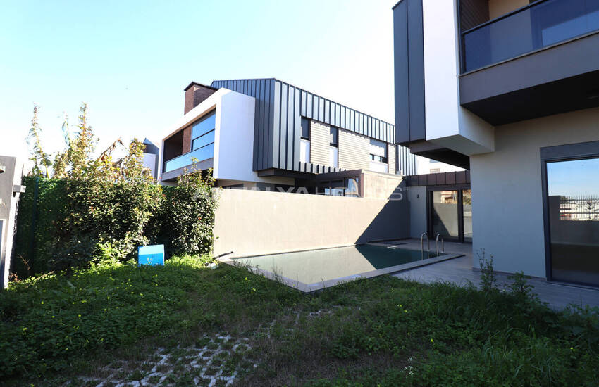 Woning Met 4 Slaapkamers, Zwembad En Tuin In Döşemealtı Antalya 6