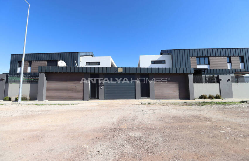 Woning Met 4 Slaapkamers, Zwembad En Tuin In Döşemealtı Antalya 11