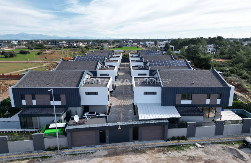 Woning Met 4 Slaapkamers, Zwembad En Tuin In Döşemealtı Antalya 5