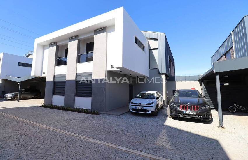 Woning Met 4 Slaapkamers, Zwembad En Tuin In Döşemealtı Antalya 7