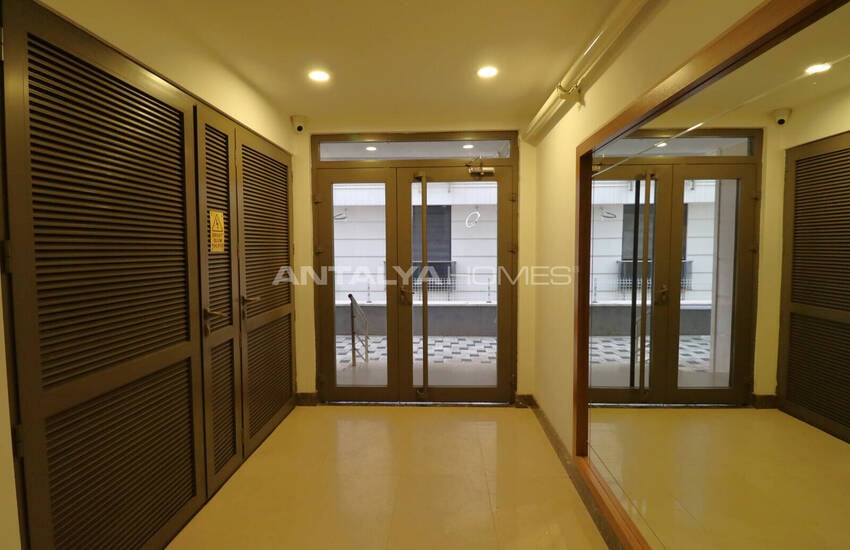 Gemeubileerd Appartement Met Parkeergarage In Antalya Muratpaşa 9