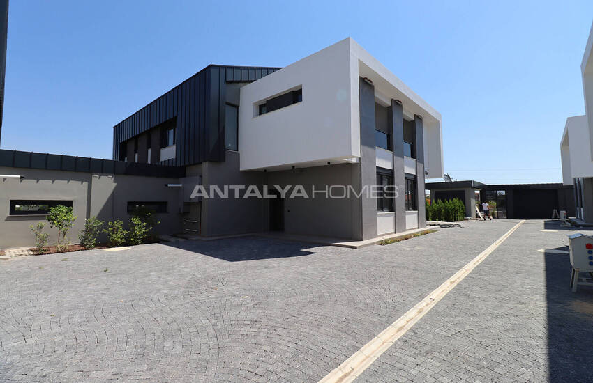 Halfvrijstaande Huis Met Zwembad En Tuin In Antalya Döşemealtı 5