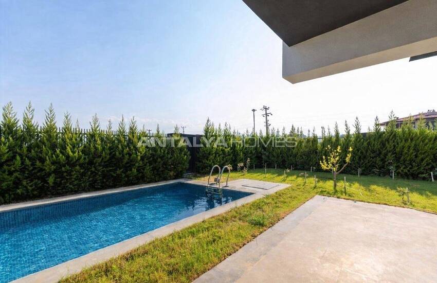 Halfvrijstaande Huis Met Zwembad En Tuin In Antalya Döşemealtı 1