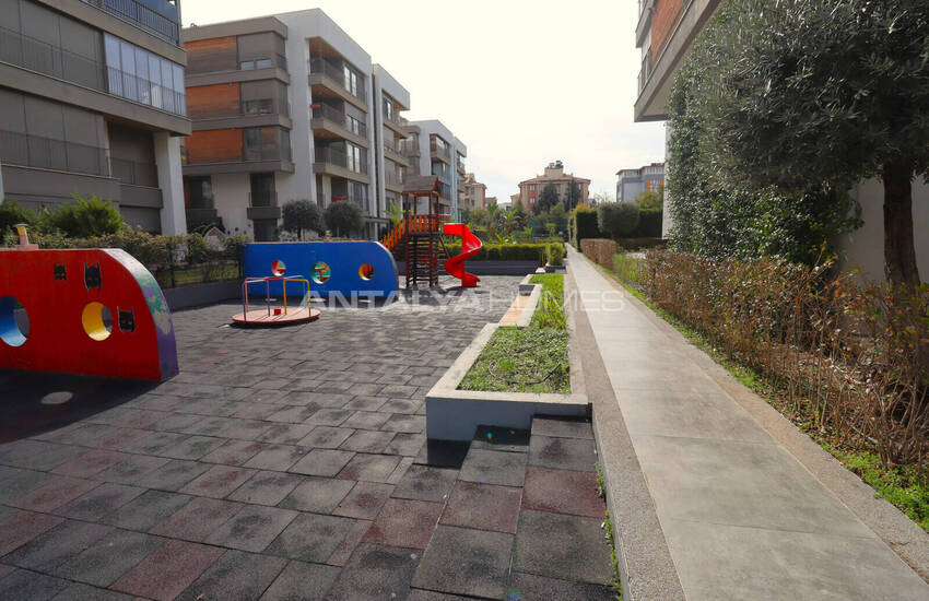 آپارتمان دوبلکس ۴ خوابه با کف باغ در آنتالیا 8