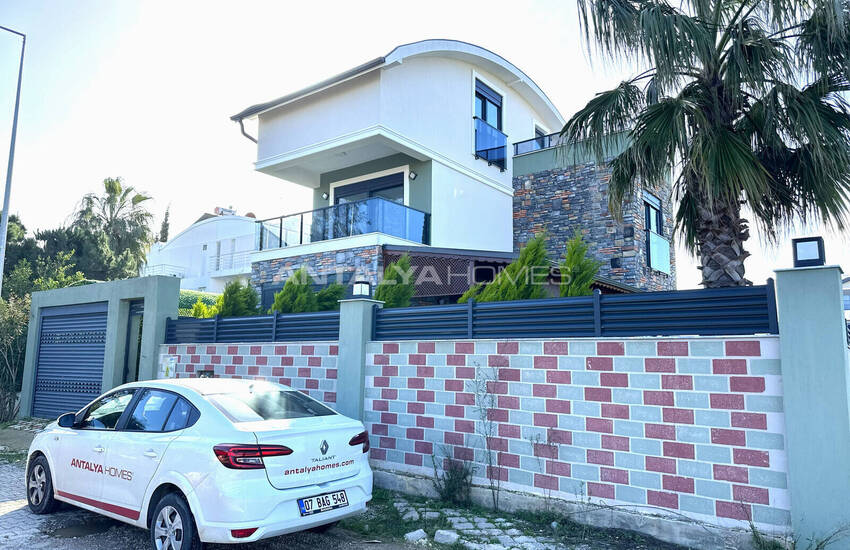 Villa Met 4 Slaapkamers En Zwembad Te Koop In Belek, Antalya 3