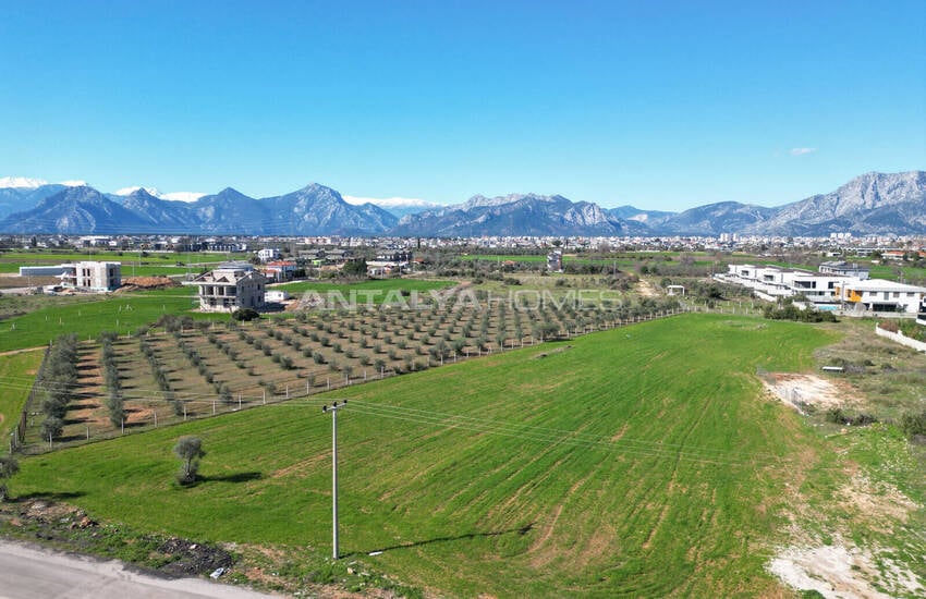 Коммерческий участок у главной дороги в Дёшемеалты, Анталья