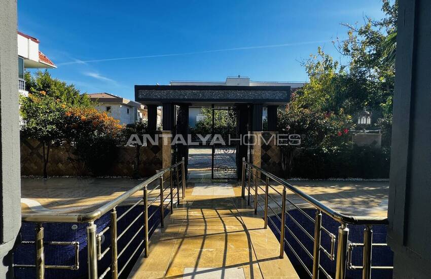 Vrijstaande Woning Met 6 Slaapkamers Vlakbij Het Zee In Antalya 4