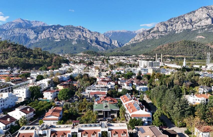 Vrijstaande Woning Met 6 Slaapkamers Vlakbij Het Zee In Antalya 1
