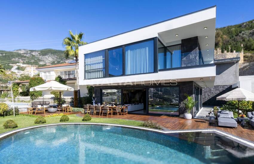 Alanya Bektaş'ta Havuzlu Satılık 3+1 Müstakil Villa 5