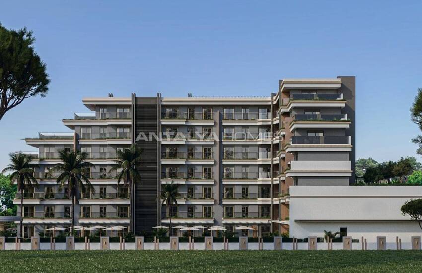 Antalya Altıntaş'ta Ortak Havuzlu Geniş Daireler 2