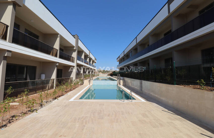 Zeezichtappartementen Met Zwembad En Tuin In Aksu Antalya 3