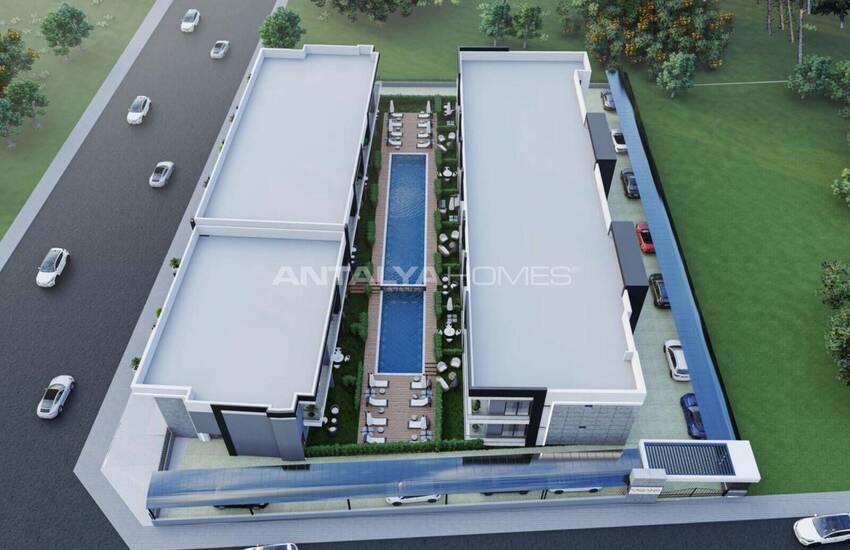 Aksu’da Havuzlu ve Bahçeli Sitede Deniz Manzaralı Daireler 1