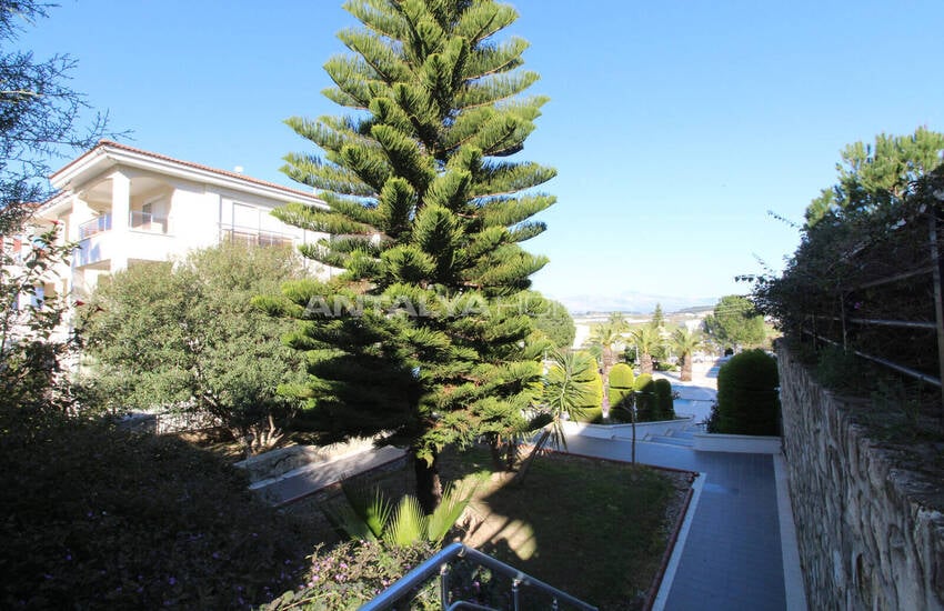 Antalya Manavgat’ta Havuzlu Sitede 2+1 Daire 18