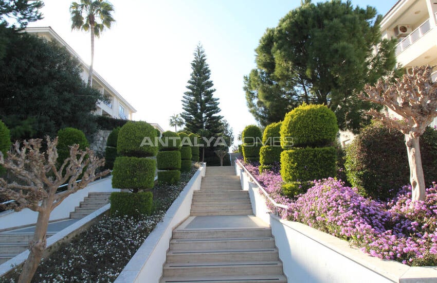 Antalya Manavgat’ta Havuzlu Sitede 2+1 Daire 3