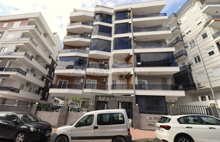 Antalya Muratpaşa'da Eşyalı Geniş Dubleks Daire 1