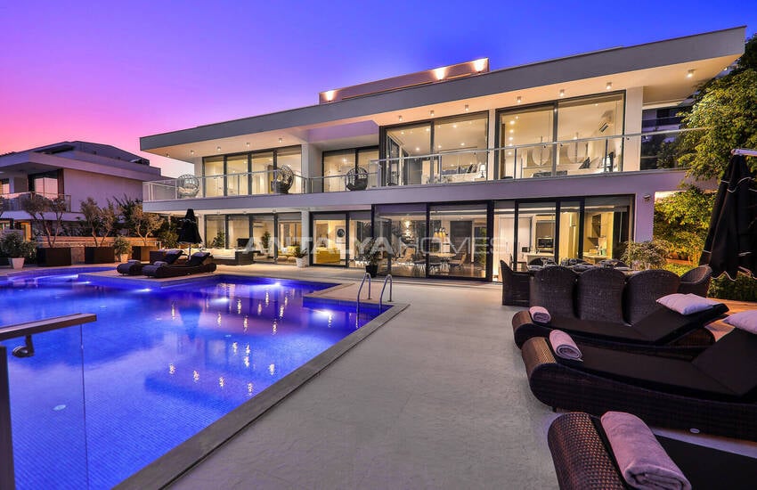 Kaş Kalkan’da Deniz ve Dağ Manzaralı Özel Havuzlu Villa 13