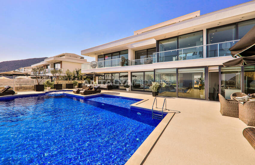 Kaş Kalkan’da Deniz ve Dağ Manzaralı Özel Havuzlu Villa 5
