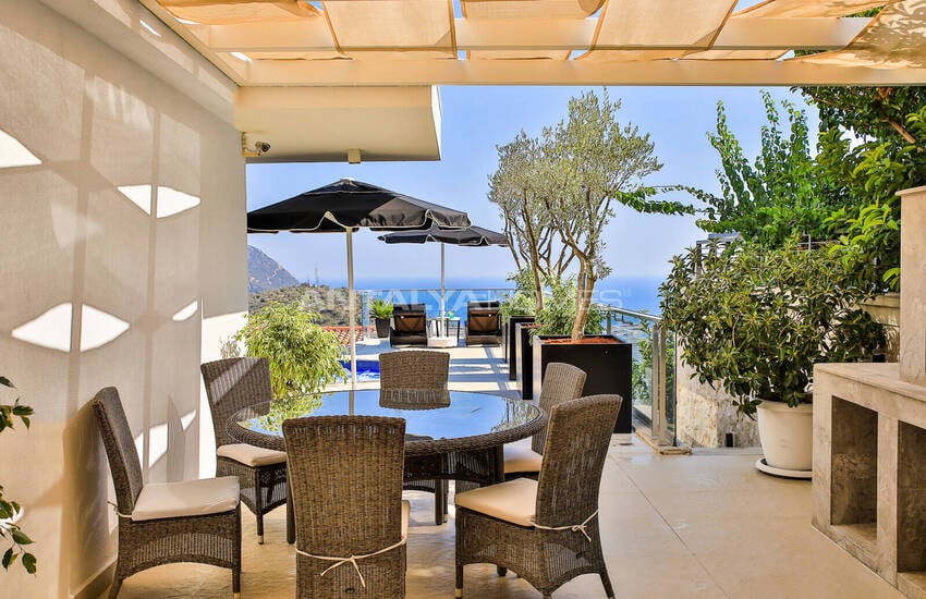 Kaş Kalkan’da Deniz ve Dağ Manzaralı Özel Havuzlu Villa 6