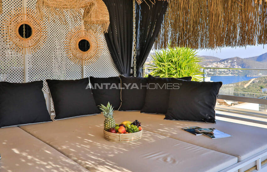 Kaş Kalkan’da Deniz ve Dağ Manzaralı Özel Havuzlu Villa 16