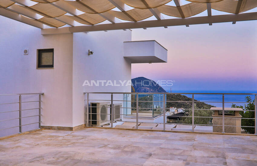 Kaş Kalkan’da Deniz ve Dağ Manzaralı Özel Havuzlu Villa 28