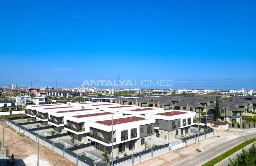 Antalya Döşemealtı’nda Özel Havuzlu ve Bahçeli Villalar 5