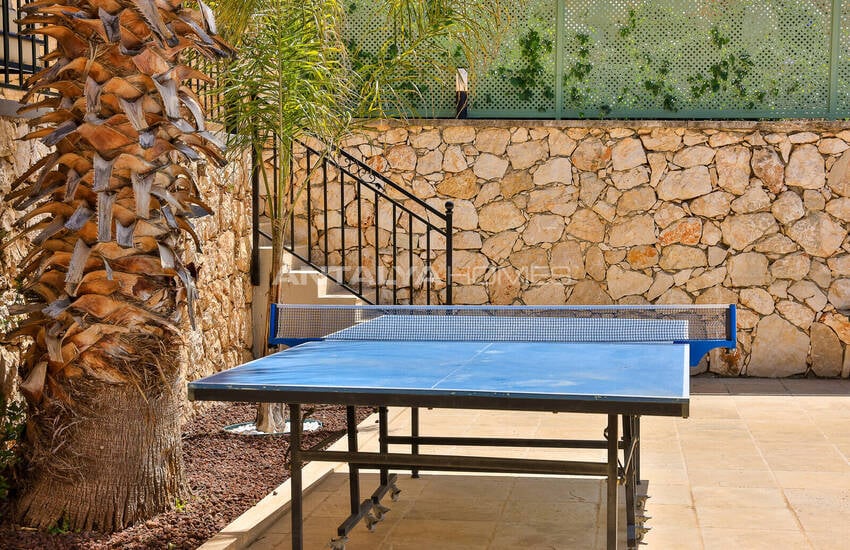 Antalya Kalkan'da Sonsuzluk Havuzlu 4+1 Lüks Villa 17