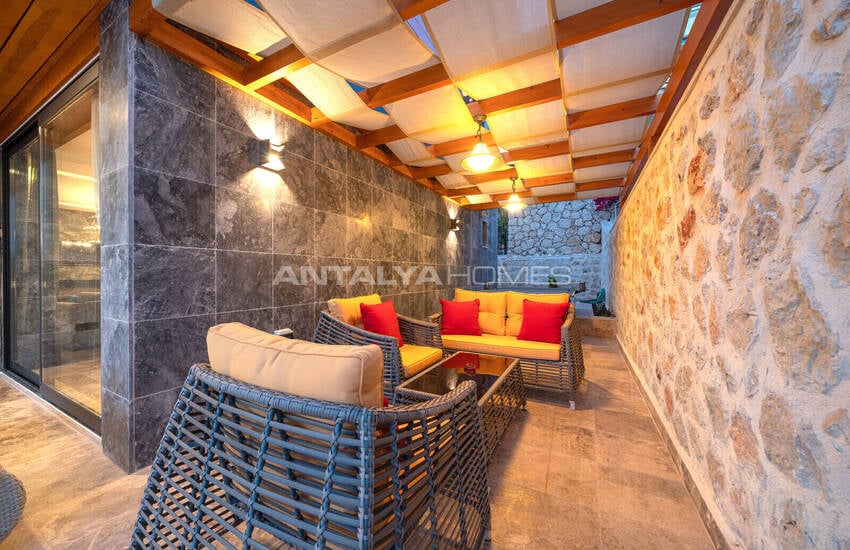Kalkan Antalya'da Havuzlu 4+1 Deniz Manzaralı Villa 13