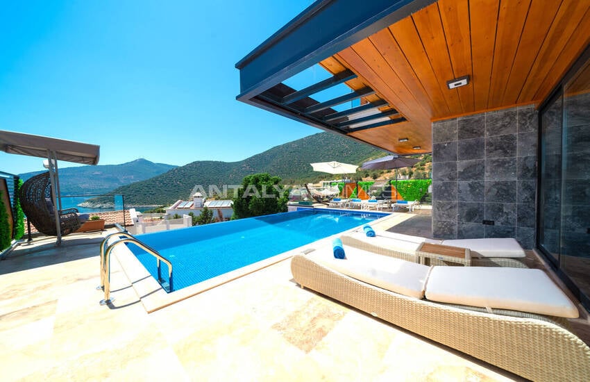 Kalkan Antalya'da Havuzlu 4+1 Deniz Manzaralı Villa 1