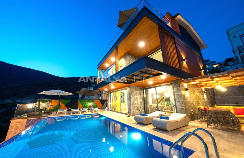 Kalkan Antalya'da Havuzlu 4+1 Deniz Manzaralı Villa 7