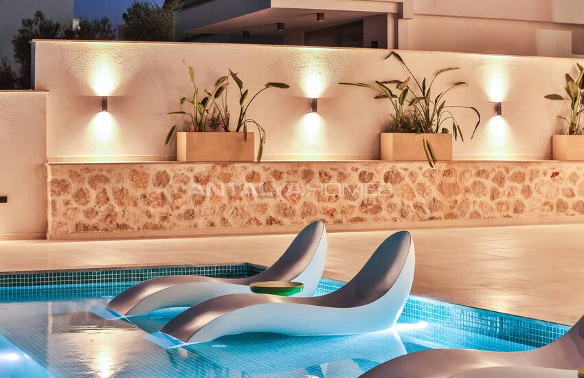 Antalya Kalkan'da Panoramik Deniz Manzaralı 4 Katlı Villa 11