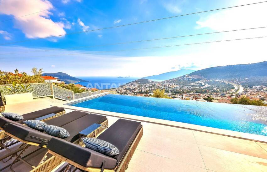 Villa Med 5 Sovrum, Pool Och Parkeringsplats I Kalkan Antalya 6