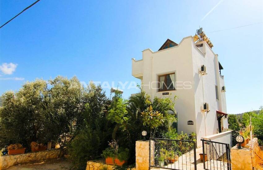 Sea View Flat with Shared Pool in Kaş Antalya 1