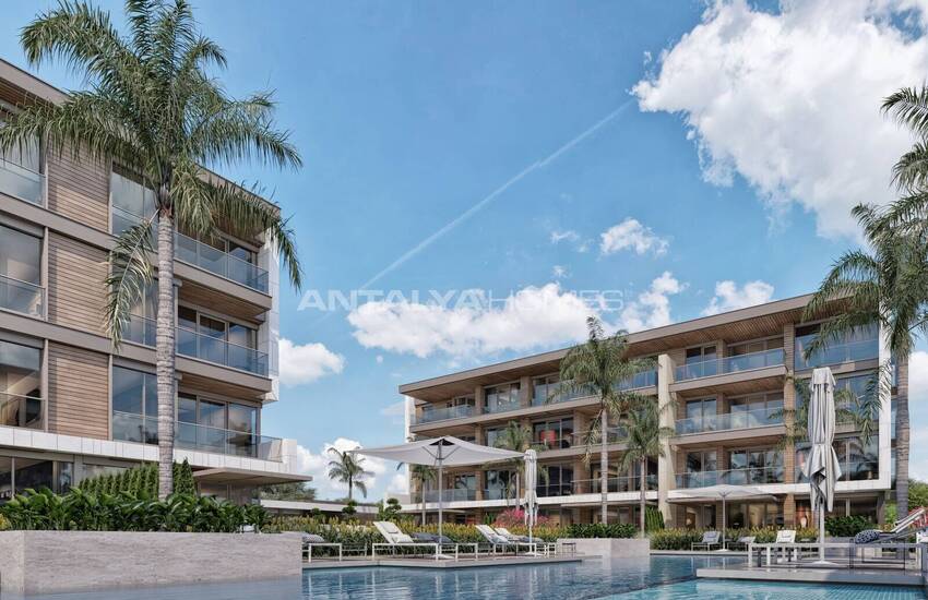 Flats in a Secure Complex with Pools in Antalya Uncalı 1
