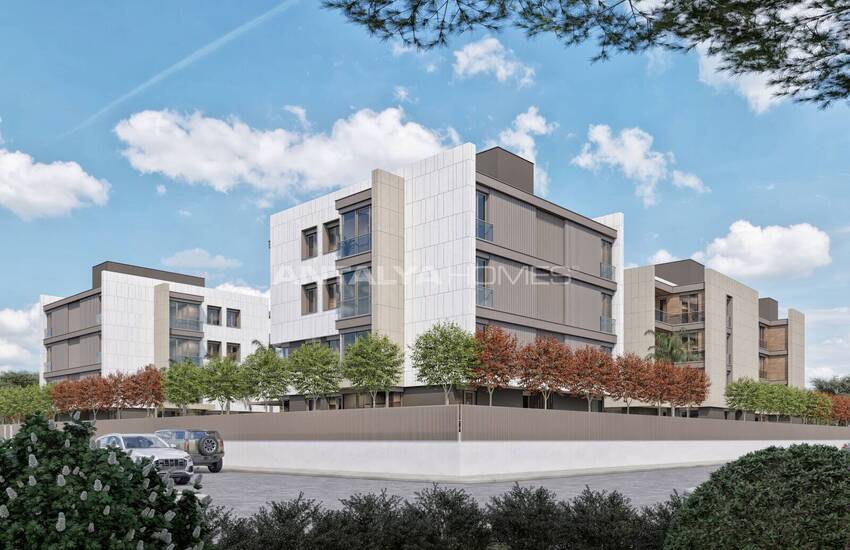 Flats in a Secure Complex with Pools in Antalya Uncalı 4