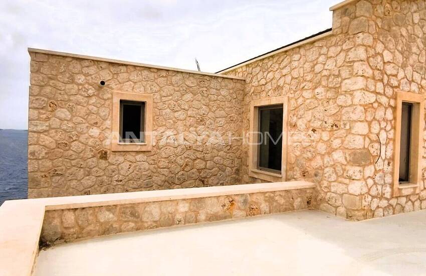 Antalya Kaş'ta Satılık Denize Sıfır 4+1 Villa 4