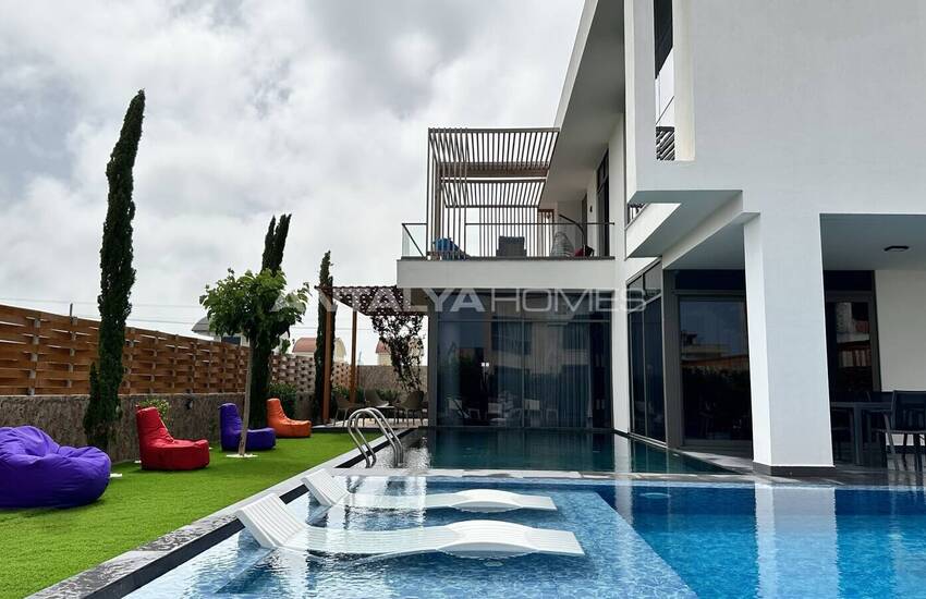 فيلا مفروشة مع مسبح مُدفأ في أنطاليا، كادري 2