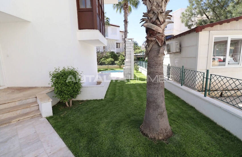 Villa with Garden and Shared Pool in Antalya Lara Örnekköy 3