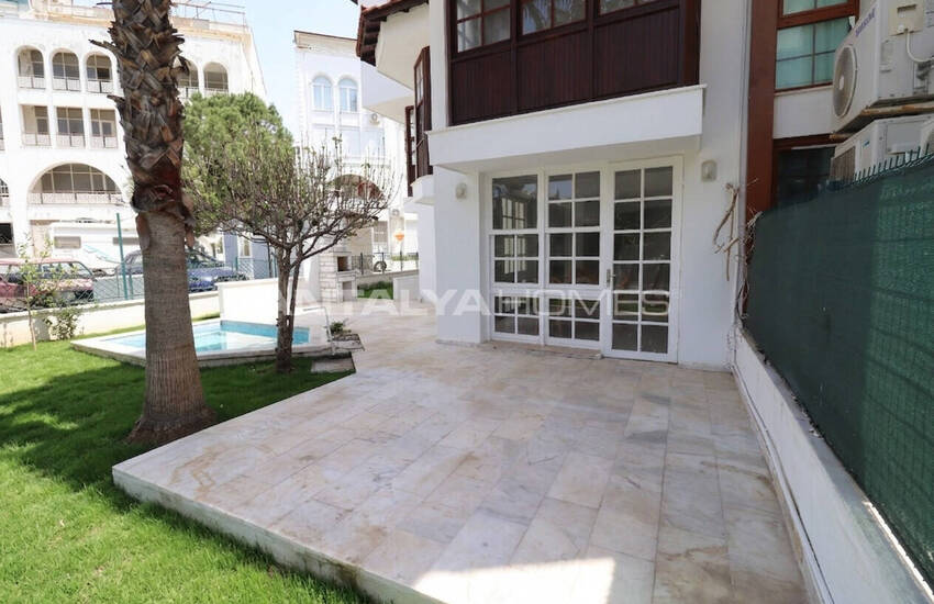 Villa with Garden and Shared Pool in Antalya Lara Örnekköy 5