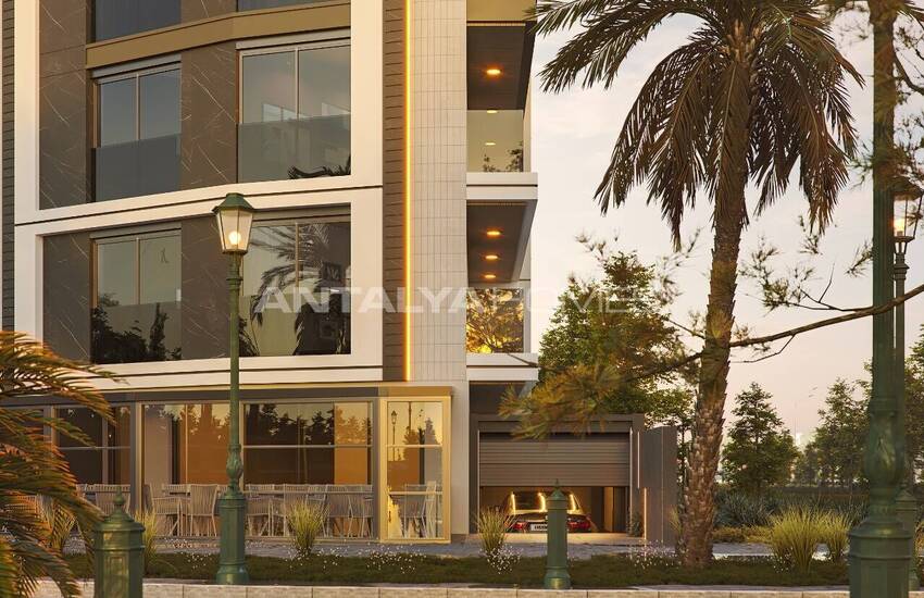Antalya Işıklar Caddesi'nde Denize Yürüme Mesafesinde Daireler 4
