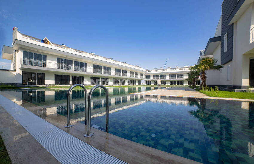 2-bedroom Apartment in a Complex with Pool in Antalya Kundu 1