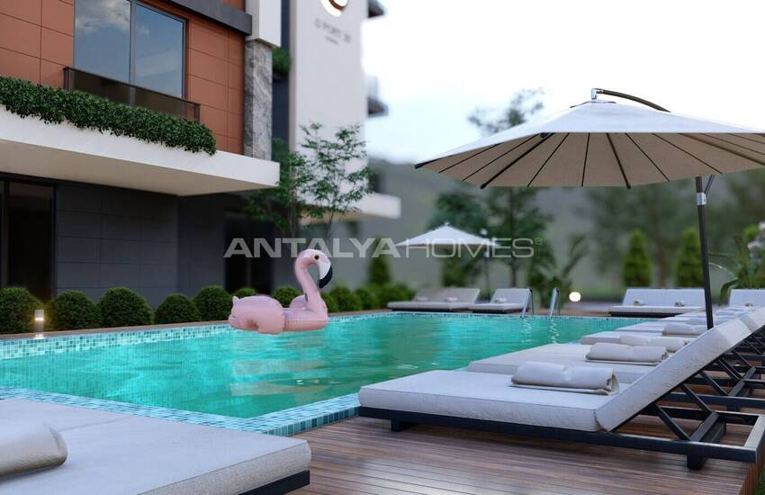Antalya Konyaaltı'da Havuzlu Sitede Daireler 9