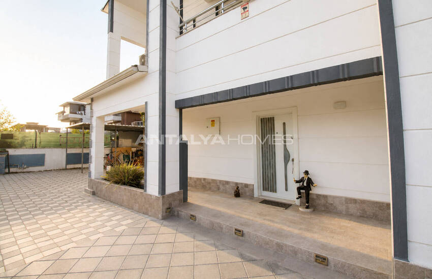 Spacious Detached Villa with a Pool in Belek Antalya 8