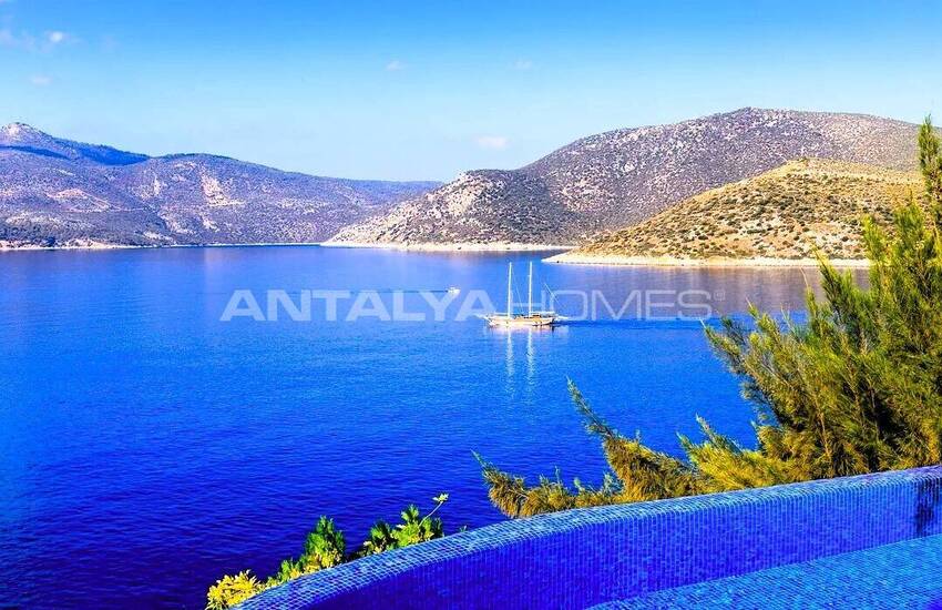 Villa with Private Pool and View in Kalkan Antalya 7