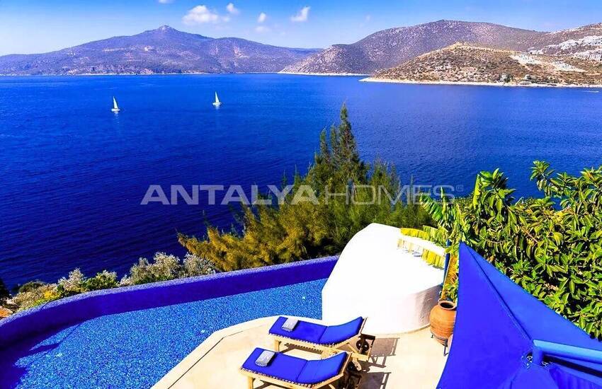 Beachfront 2-bedroom Villa with Private Pool in Kaş Kalkan 2